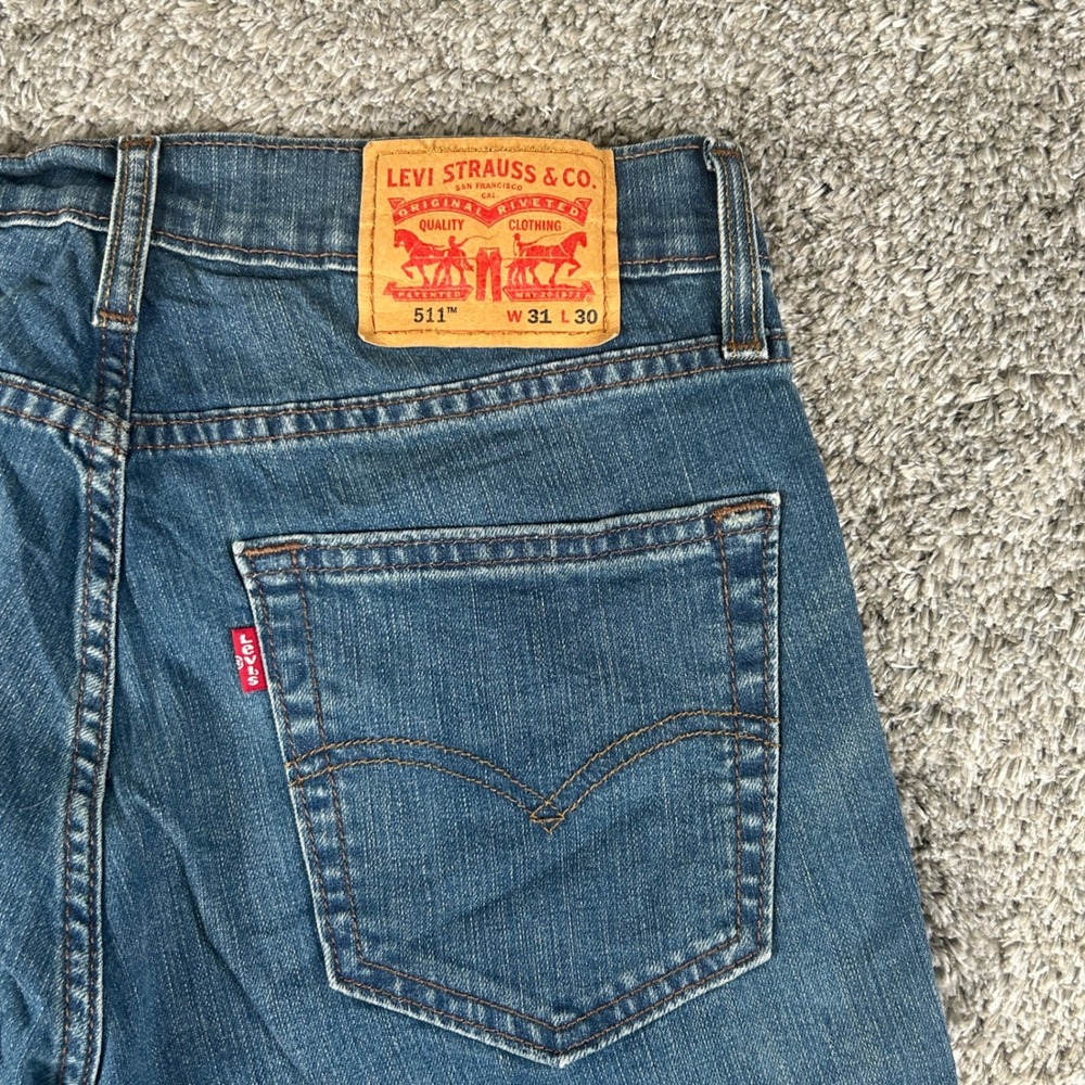 Levi 511 Jeans Mens 31x30 Blue Denim Slim Fit Medium Wash Classic Casual Cotton
